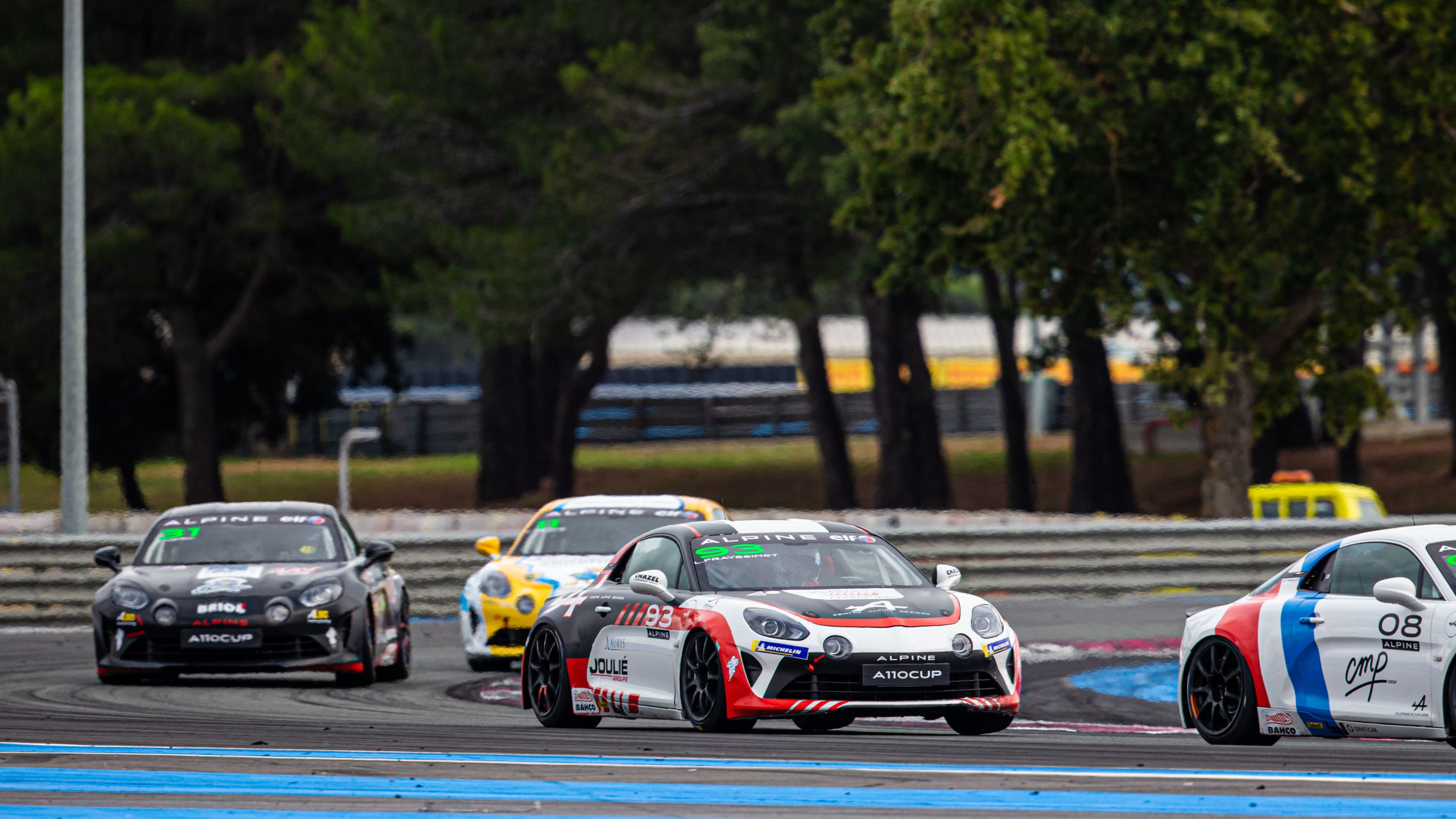 Voiture Alpine sponsor Roole